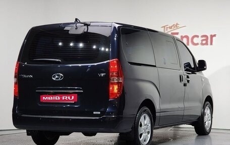 Hyundai Grand Starex Grand Starex I рестайлинг 2, 2020 год, 2 990 000 рублей, 20 фотография