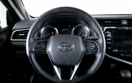 Toyota Camry, 2020 год, 2 799 000 рублей, 15 фотография