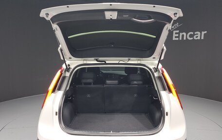 KIA Niro, 2023 год, 2 180 000 рублей, 18 фотография