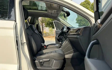 Volkswagen Tharu, 2022 год, 1 500 000 рублей, 13 фотография