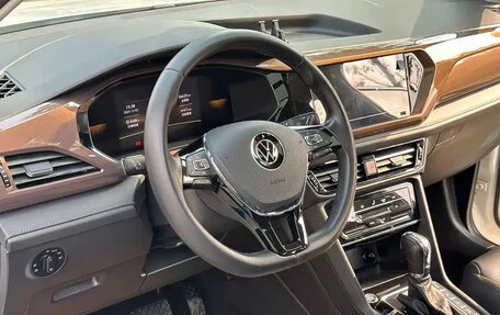 Volkswagen Tharu, 2022 год, 1 500 000 рублей, 15 фотография