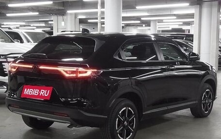 Honda Vezel, 2022 год, 1 850 000 рублей, 2 фотография