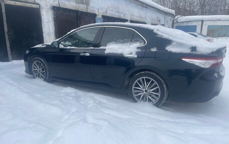 Toyota Camry, 2018 год, 2 870 000 рублей, 3 фотография