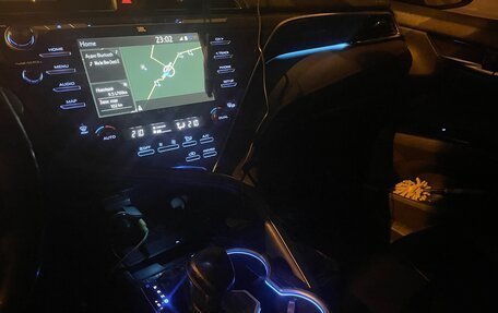 Toyota Camry, 2018 год, 2 870 000 рублей, 7 фотография