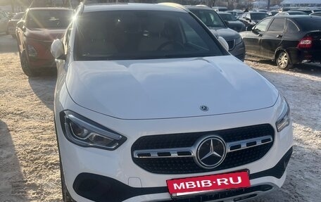 Mercedes-Benz GLA, 2020 год, 4 250 000 рублей, 3 фотография