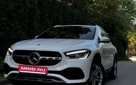 Mercedes-Benz GLA, 2020 год, 4 250 000 рублей, 4 фотография