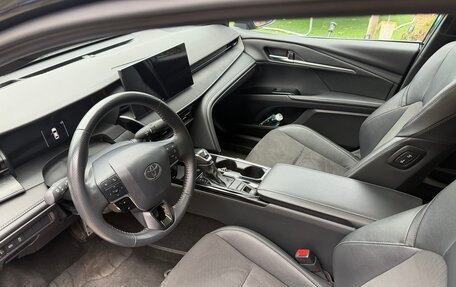 Toyota Camry, 2024 год, 3 690 000 рублей, 13 фотография