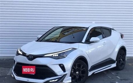 Toyota C-HR I рестайлинг, 2022 год, 1 712 000 рублей, 3 фотография