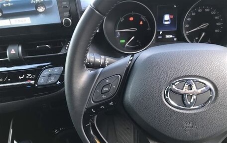 Toyota C-HR I рестайлинг, 2022 год, 1 712 000 рублей, 13 фотография