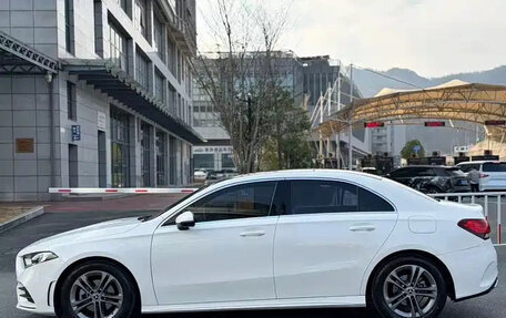 Mercedes-Benz A-Класс, 2022 год, 1 895 007 рублей, 7 фотография