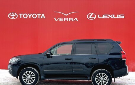 Toyota Land Cruiser Prado 150 рестайлинг 2, 2018 год, 5 700 000 рублей, 2 фотография