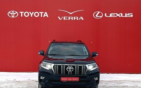 Toyota Land Cruiser Prado 150 рестайлинг 2, 2018 год, 5 700 000 рублей, 3 фотография