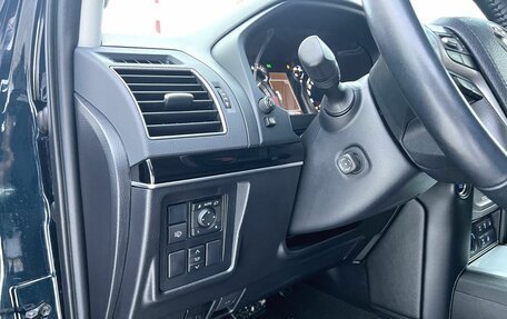 Toyota Land Cruiser Prado 150 рестайлинг 2, 2018 год, 5 700 000 рублей, 11 фотография