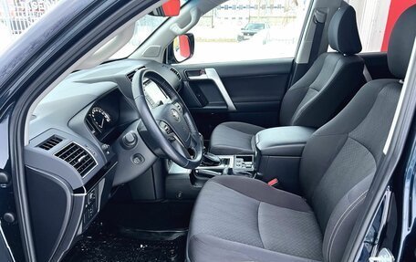 Toyota Land Cruiser Prado 150 рестайлинг 2, 2018 год, 5 700 000 рублей, 15 фотография