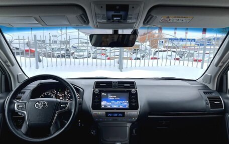 Toyota Land Cruiser Prado 150 рестайлинг 2, 2018 год, 5 700 000 рублей, 14 фотография