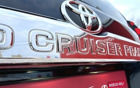 Toyota Land Cruiser Prado 150 рестайлинг 2, 2018 год, 5 700 000 рублей, 19 фотография