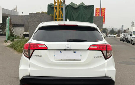 Honda Vezel, 2022 год, 1 400 000 рублей, 4 фотография