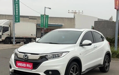 Honda Vezel, 2022 год, 1 400 000 рублей, 2 фотография