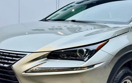 Lexus NX I, 2020 год, 2 930 000 рублей, 10 фотография