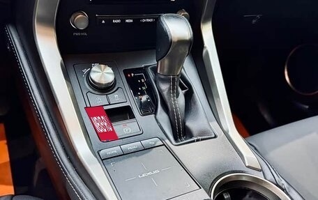 Lexus NX I, 2020 год, 2 930 000 рублей, 14 фотография