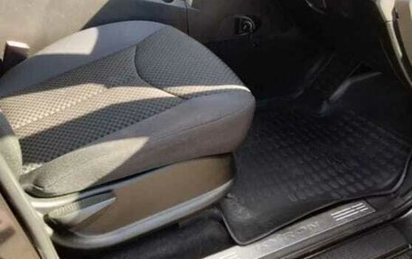 SsangYong Kyron I, 2010 год, 650 000 рублей, 11 фотография