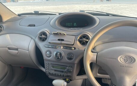 Toyota Platz, 2000 год, 410 000 рублей, 7 фотография