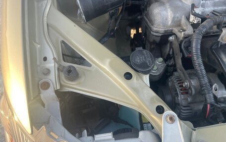 Toyota Platz, 2000 год, 410 000 рублей, 13 фотография