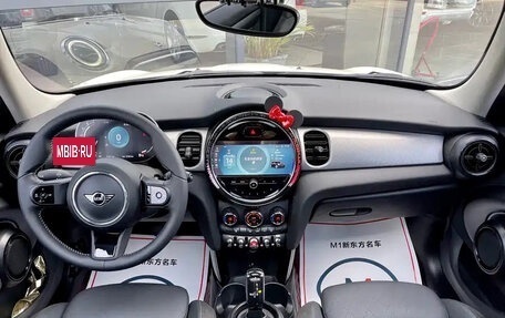 MINI Hatch, 2022 год, 1 780 017 рублей, 8 фотография