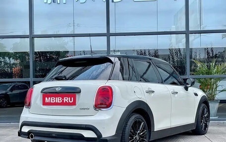 MINI Hatch, 2022 год, 1 780 017 рублей, 5 фотография