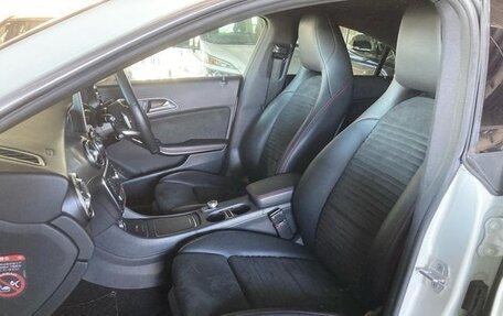 Mercedes-Benz CLA, 2016 год, 1 750 000 рублей, 14 фотография