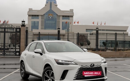 Lexus RX IV рестайлинг, 2025 год, 7 800 000 рублей, 3 фотография