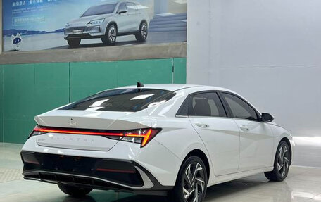 Hyundai Elantra, 2024 год, 1 950 000 рублей, 4 фотография