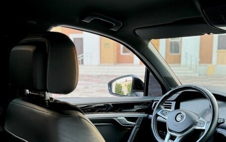 Volkswagen Touareg III, 2018 год, 5 200 000 рублей, 11 фотография