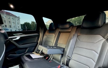 Volkswagen Touareg III, 2018 год, 5 200 000 рублей, 27 фотография