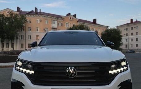 Volkswagen Touareg III, 2018 год, 5 200 000 рублей, 18 фотография