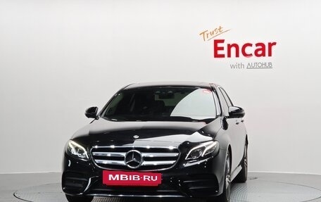 Mercedes-Benz E-Класс, 2019 год, 4 670 000 рублей, 2 фотография
