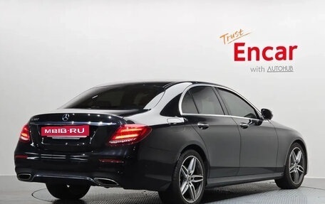 Mercedes-Benz E-Класс, 2019 год, 4 670 000 рублей, 3 фотография