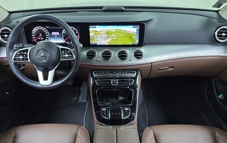 Mercedes-Benz E-Класс, 2019 год, 4 670 000 рублей, 9 фотография