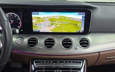 Mercedes-Benz E-Класс, 2019 год, 4 670 000 рублей, 14 фотография