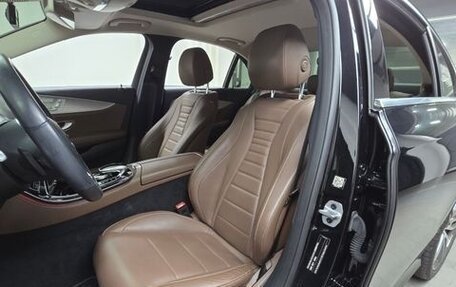 Mercedes-Benz E-Класс, 2019 год, 4 670 000 рублей, 6 фотография