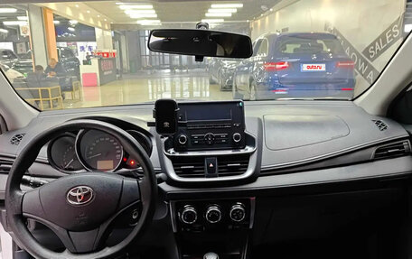 Toyota Yaris XP150 рестайлинг, 2022 год, 1 235 000 рублей, 6 фотография