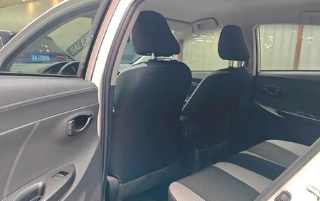 Toyota Yaris XP150 рестайлинг, 2022 год, 1 235 000 рублей, 7 фотография