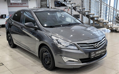 Hyundai Solaris II рестайлинг, 2016 год, 850 000 рублей, 3 фотография