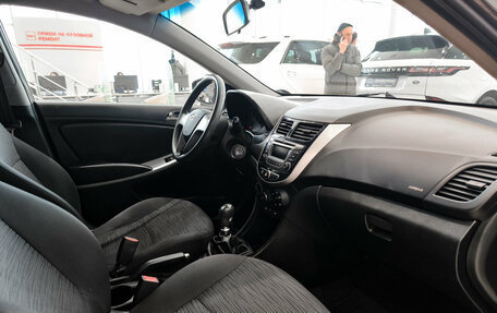 Hyundai Solaris II рестайлинг, 2016 год, 850 000 рублей, 13 фотография