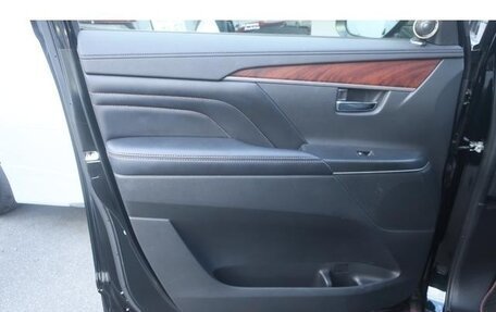 Mitsubishi Delica D:5 I, 2021 год, 2 790 000 рублей, 25 фотография