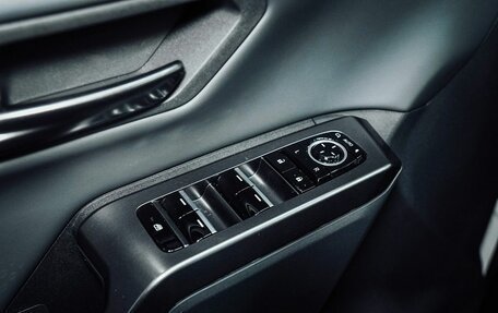 Toyota RAV4, 2025 год, 4 700 000 рублей, 27 фотография