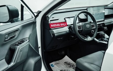 Toyota RAV4, 2025 год, 4 700 000 рублей, 39 фотография