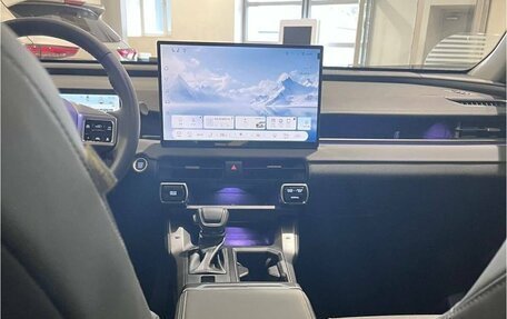 Toyota RAV4, 2025 год, 4 700 000 рублей, 10 фотография