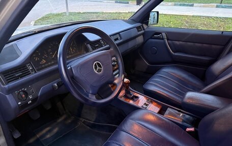 Mercedes-Benz W124, 1987 год, 370 000 рублей, 1 фотография