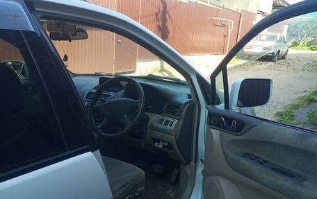 Mitsubishi Chariot III, 1999 год, 340 000 рублей, 4 фотография